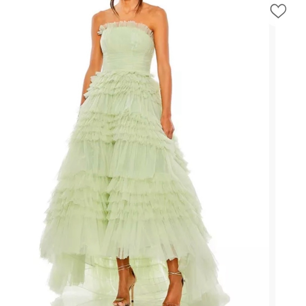 🌿 MAC DUGGAL Mint Green Tiered Tulle Gown – NWT – Size 2 🌿